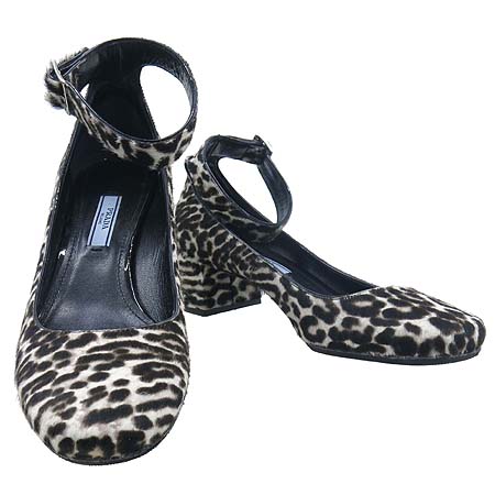 �����  ����