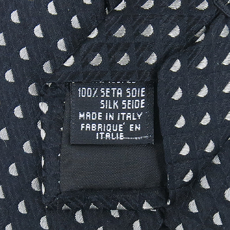 GIORGIO ARMANI(�������� �Ƹ�����) 100% ��ũ ��Ÿ�� �̹���5 - ���̺��� �߰���ǰ