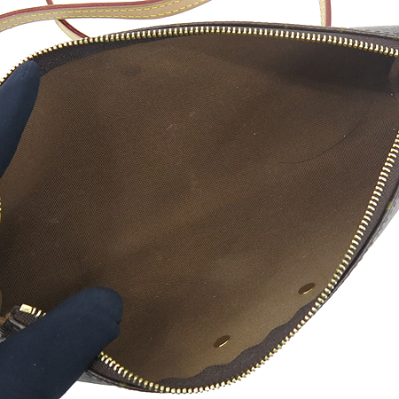 Louis Vuitton(���̺���) M95567 ���׷� ĵ���� ����Ŭ��ġ 2WAY �̹���6 - ���̺��� �߰���ǰ