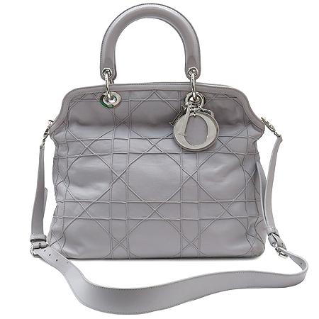 ��� �׶��� 