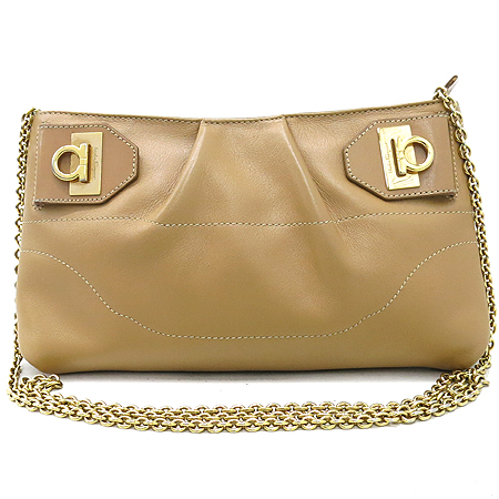 Ferragamo(��󰡸�) 22 B588 ���� ��ġ�� ���� CALF Ŭ��ġ�� ü�� ũ�ν��� �̹���2 - ���̺��� �߰���ǰ