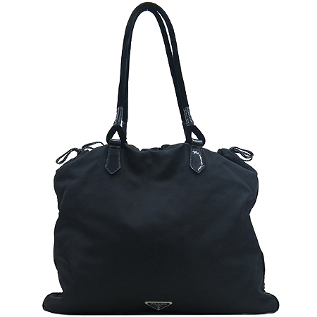 �����  �����