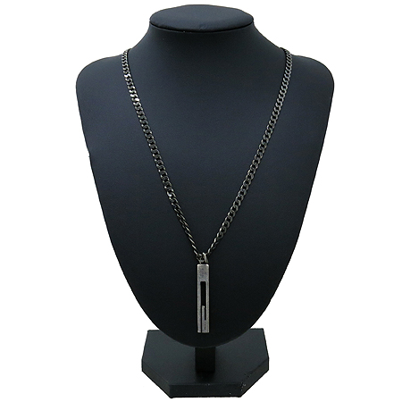 ����  �����