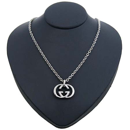 ����  �����