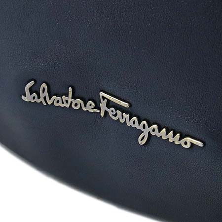 Ferragamo(��󰡸�) 21 B983 �ΰ� ��� ���� ���� ȣ�� ����� �̹���4 - ���̺��� �߰���ǰ