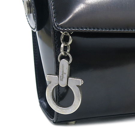 Ferragamo(��󰡸�) 21 7150 ���� ���� ����� �̹���5 - ���̺��� �߰���ǰ