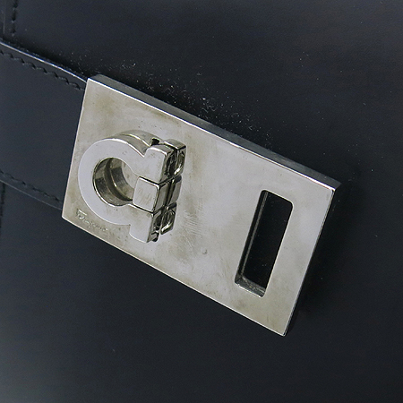 Ferragamo(��󰡸�) 21 0169 ���� ���� ���� ��ġ�� ��� ȣ�� ����� �̹���3 - ���̺��� �߰���ǰ