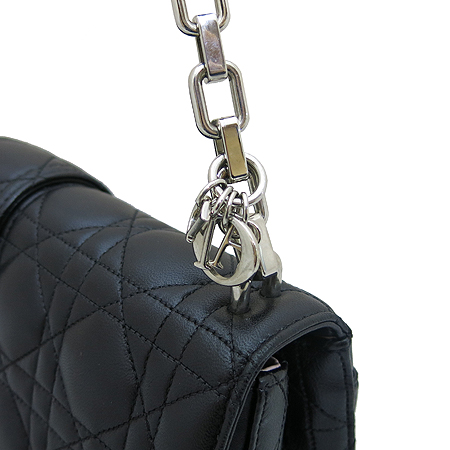 Dior(ũ����î���) M0210PGAI MISSDIOR(�̽����) ���� ����Ų ��� ���� �ǹ� ü�� ����� [���빮��] �̹���4 - ���̺��� �߰���ǰ