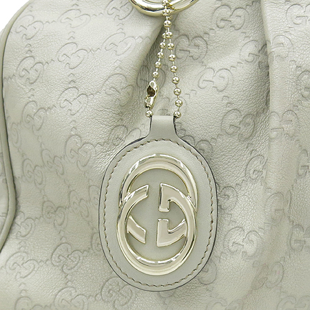 Gucci(����) 211944 GG�ΰ� �ø� ���̺��� ��Ű ��Ʈ�� �̹���3 - ���̺��� �߰���ǰ