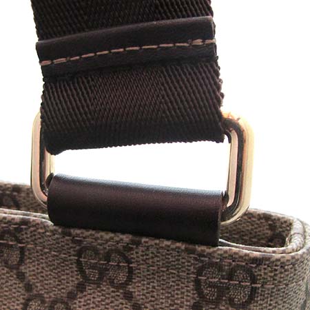 Gucci(����) 201446 GG�ΰ� PVC ���� ���� Ʈ���� ũ�ν��� [��õ��] �̹���4 - ���̺��� �߰���ǰ