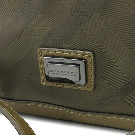 Burberry(������) ��ƿ�ΰ� īŰ���� üũ �к긯 ���� ��Ʈ�� + �����Ʈ�� �̹���3 - ���̺��� �߰���ǰ