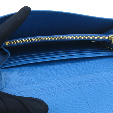 Prada(�����) 1M1132 ���� �ΰ� SAFFIANO METAL ���ǾƳ� ������ + ���� ī������ �̹���4 - ���̺��� �߰���ǰ