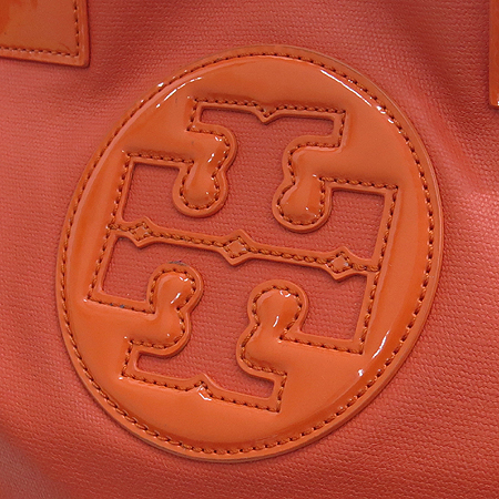TORY BURCH(�丮��ġ) �Ƹ��� �ΰ� ��� PVC ���̴�Ʈ ȥ�� ���� ��Ʈ�� [�λ꼾�Һ���] �̹���3 - ���̺��� �߰���ǰ