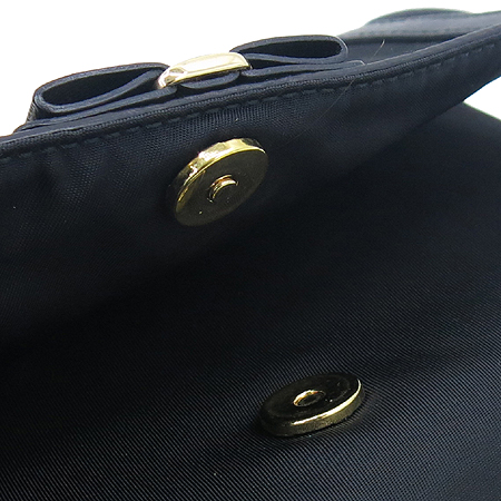 Ferragamo(��󰡸�) 22 B227 �ٶ� ��� ���� �к긯 �÷� �̴� ũ�ν���[��õ ������] �̹���4 - ���̺��� �߰���ǰ