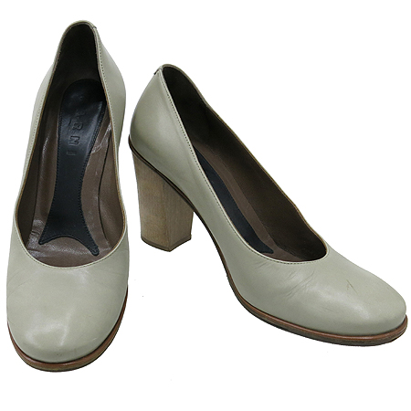 ������  ����