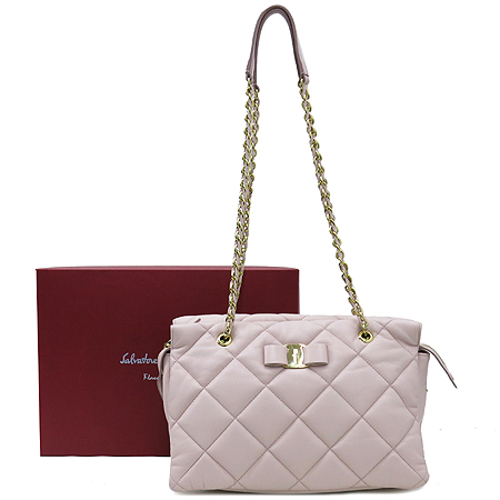 ��󰡸� �ٶ� ü�ι� 