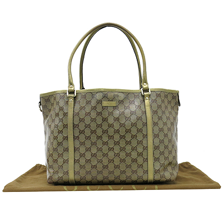 ����  �����