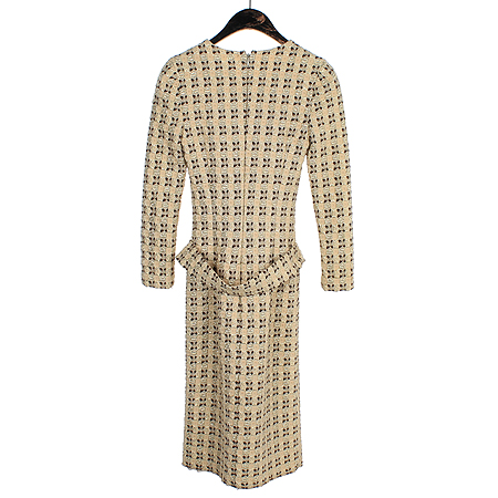 Prada(�����) ���ǽ� (��Ʈ) �̹���4 - ���̺��� �߰���ǰ