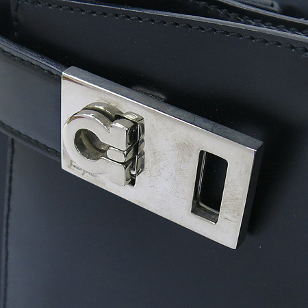 Ferragamo(��󰡸�) 21 0348 ���� ��ġ�� ��� ����� �̹���4 - ���̺��� �߰���ǰ