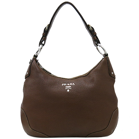 �����  �����