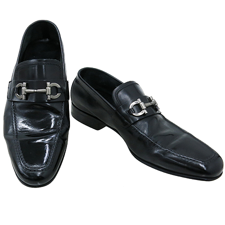 Ferragamo(󰡸)  ġ     