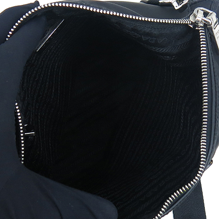 Prada(�����)  BT0716 ���� �к긯 �ﰢ �ΰ� ������ ũ�ν��� �̹���5 - ���̺��� �߰���ǰ