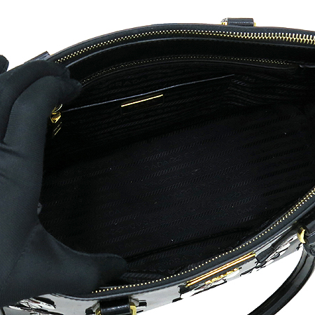 Prada(�����) B2274F SPAZZOLATO ���� BIANCO ������ ��Ʈ�� + �����Ʈ�� �̹���6 - ���̺��� �߰���ǰ