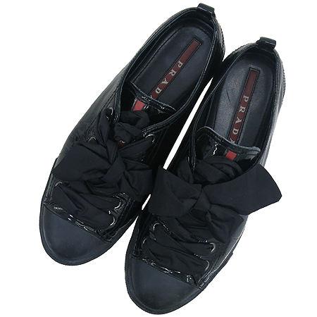 Prada(�����) ���� ���̴�Ʈ ���̽��� ������ ����Ŀ�� �̹���5 - ���̺��� �߰���ǰ