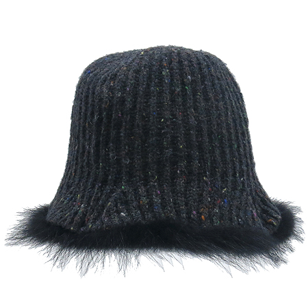 �����  ����