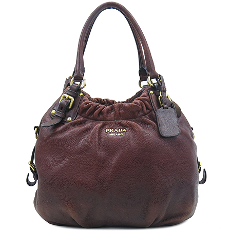 �����  �����