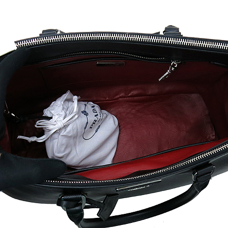 Prada(�����) 1BA274 SAFFIANO LUX NERO+TALCO ���ǾƳ� ���� ���� ȭ��Ʈ Ʈ���� ����ΰ� ��Ʈ�� + �����Ʈ�� 2WAY �̹���7 - ���̺��� �߰���ǰ