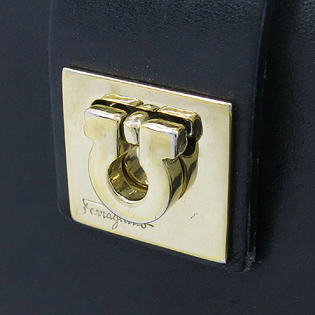 Ferragamo(��󰡸�) 22 0113 ���� ��ġ�� ��Ŭ ��� ���� ���� ������ �̹���2 - ���̺��� �߰���ǰ