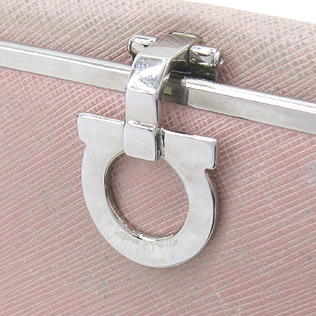 Ferragamo(��󰡸�) 22 4633 ���� ��ġ�� ��� ���ǾƳ� ������ �̹���2 - ���̺��� �߰���ǰ