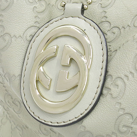 Gucci(����) 211943 GG �ΰ� �ø� ���� ��Ű ��Ʈ�� �̹���3 - ���̺��� �߰���ǰ