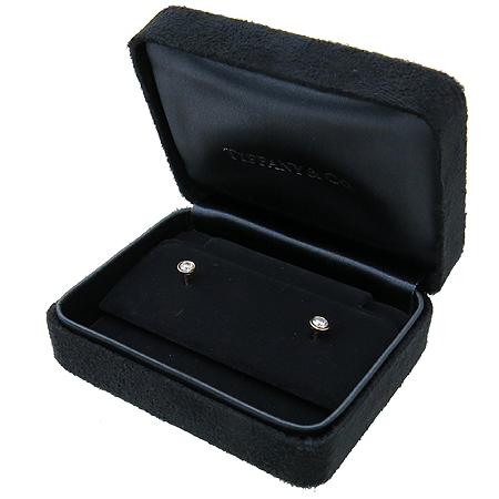 Tiffany(Ƽ�Ĵ�) 18K ������ 0.2ĳ�� VS1 F�÷� ���̾Ƹ�� ���� �� �ߵ� ���� �۷�Ƽ �Ͱ��� �̹���2 - ���̺��� �߰���ǰ