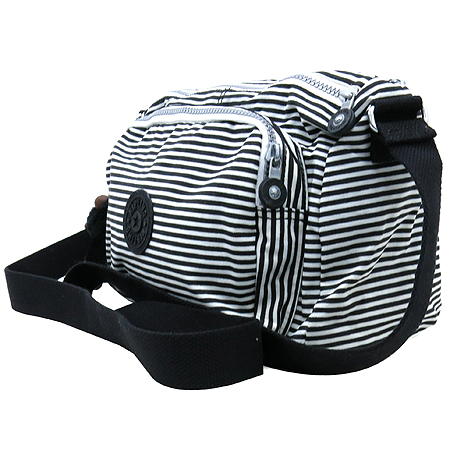 KIPLING(Ű�ø�) ��Ʈ������ ������ ũ�ν��� + �����Ŀ�ġ �̹���2 - ���̺��� �߰���ǰ