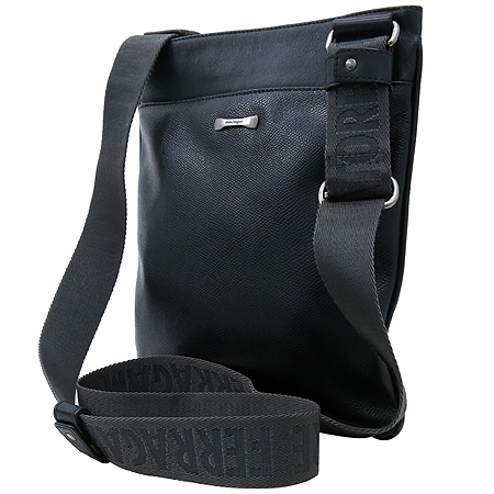 Ferragamo(��󰡸�) 24 9802 ���� ���� ���� �ΰ� ũ�ν��� �̹���2 - ���̺��� �߰���ǰ