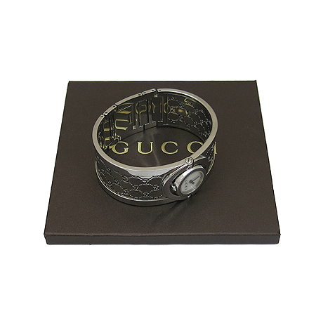 ����  �����ð�