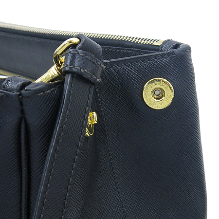 Prada(�����) BN2274 ����ΰ� SAFFIANO LUX ���ǾƳ� ���� �����÷� ��Ʈ�� + �����Ʈ�� �̹���5 - ���̺��� �߰���ǰ