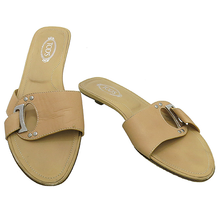 ����  ����