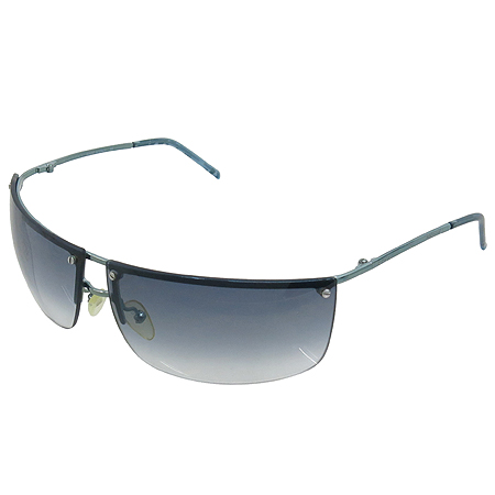 ����  ���۶�