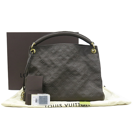 ���̺��� �������� ��ġ MM 