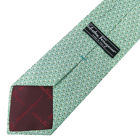 Ferragamo(��󰡸�) 100% ��ũ ��Ÿ�� [�λ꼾�Һ���] �̹���3 - ���̺��� �߰���ǰ