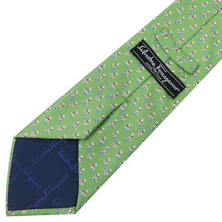 Ferragamo(��󰡸�) 100% ��ũ ��Ÿ�� �̹���3 - ���̺��� �߰���ǰ