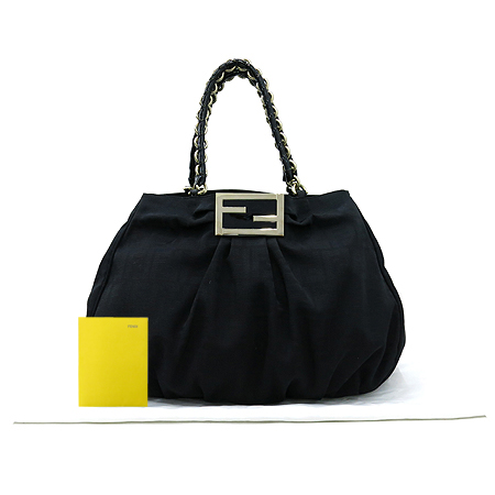 ��� ��ī �̾ƹ� 