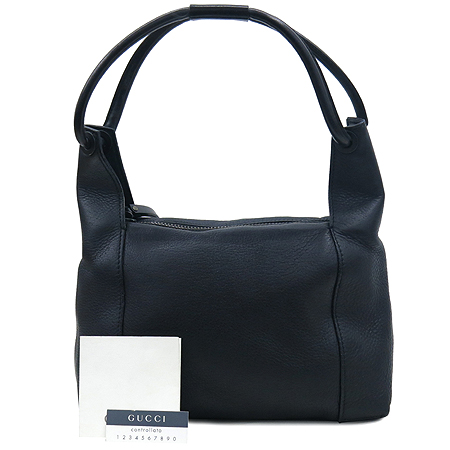 ����  �����