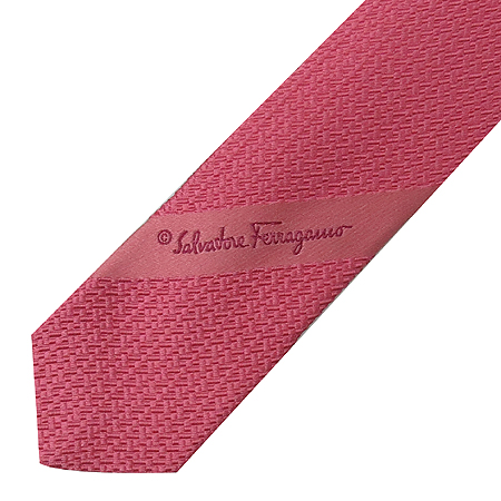 Ferragamo(��󰡸�) 100% ��ũ ��Ÿ�� �̹���4 - ���̺��� �߰���ǰ