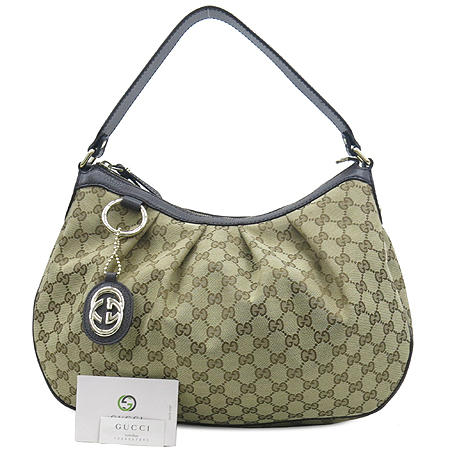 ����  �����