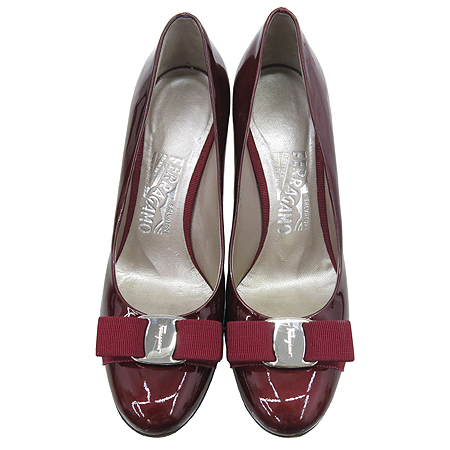 Ferragamo(��󰡸�) CARLA �ٶ� ��� ���̴�Ʈ ������ ������ ���� �̹���5 - ���̺��� �߰���ǰ