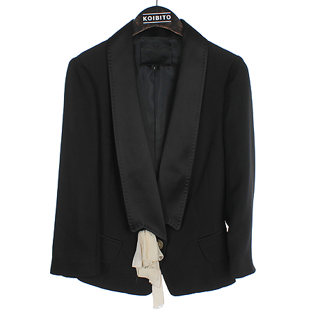 �����  ����